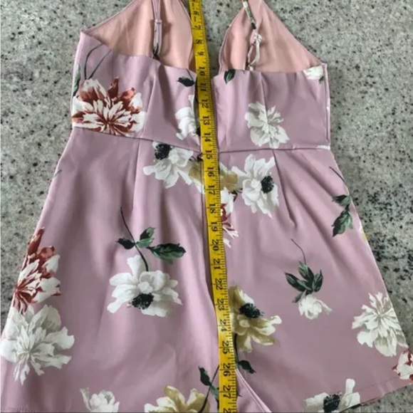 [Free add on item] Floral strappy front wrap romper - Picture 6 of 7